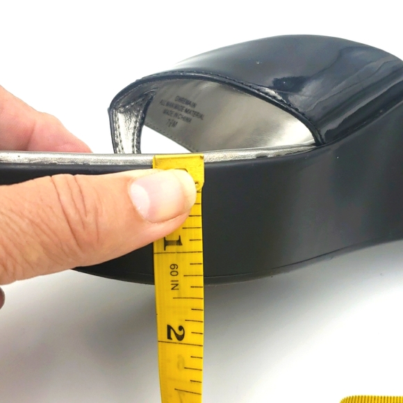 GUESS WEDGE FLIP FLOPS - Picture 14 of 14